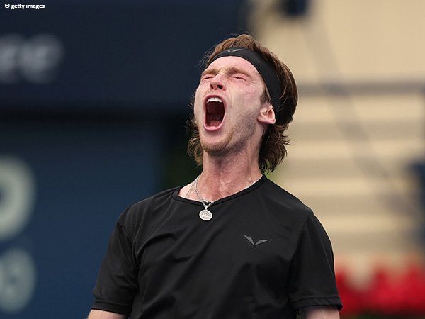 Andrey Rublev Silent Alejandro Davidovich Fokina di Dubai