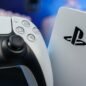 Sony PS5 dengan pengontrol PlayStation DualSense