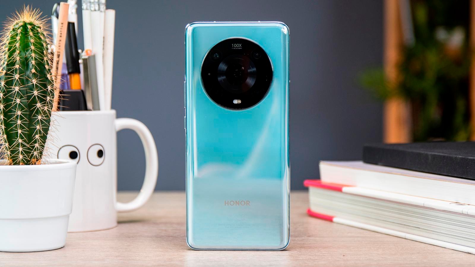 Honor Magic 4 Pro - Ponsel Honor Terbaik