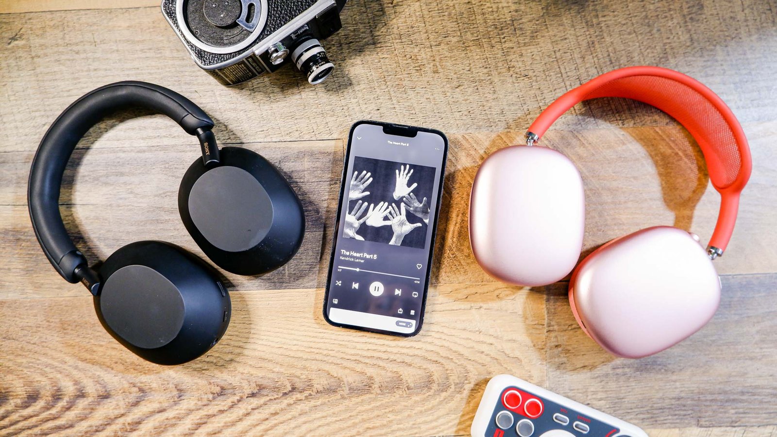 3 headphone yang nilainya lebih baik dari Apple AirPods Max